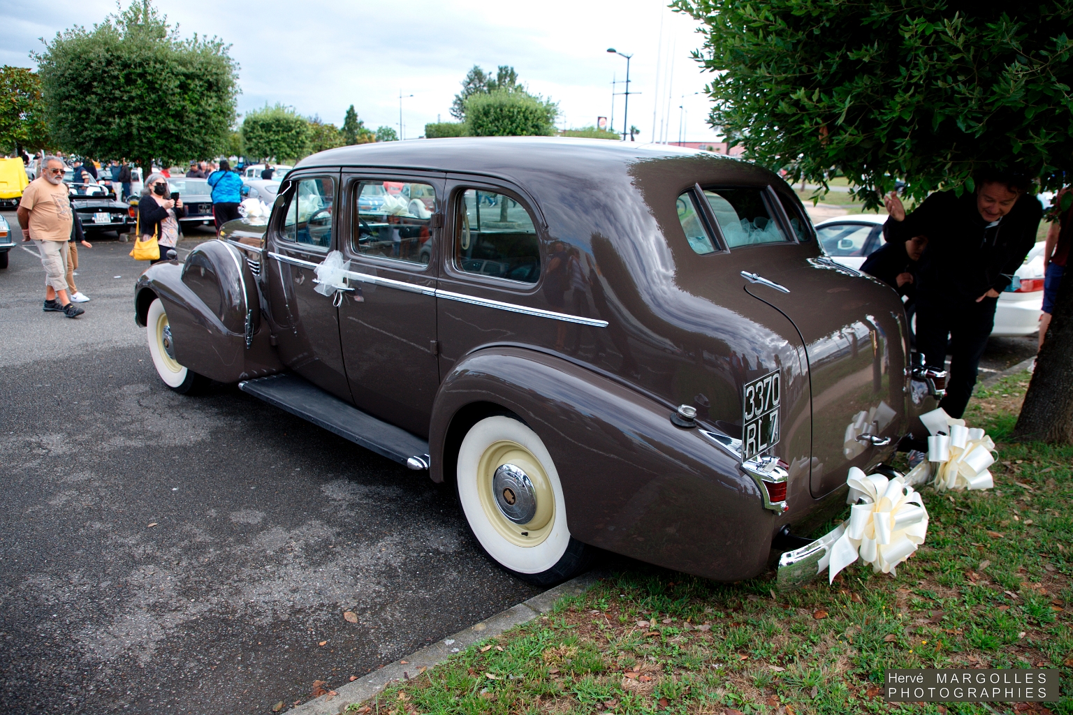 Cadillac Serie 75 - 1937-01.jpg